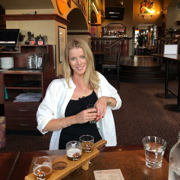 Aritzia Wilfred Free Button Down - Picture 4 of 5